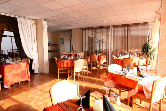Salle petit-déjeuner hotel la pietra ile-rousse